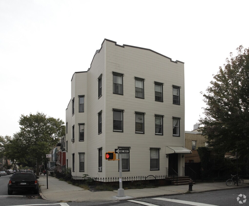 Foto principal - 274 Manhattan Ave