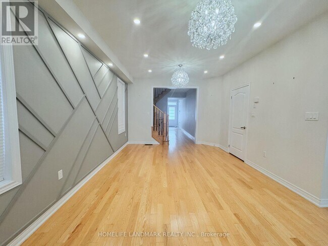 Building Photo - 36 Applegate Dr