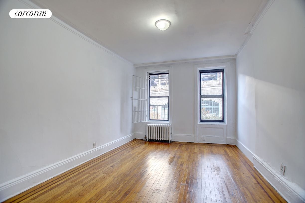 Primary Photo - 410 E 59th St