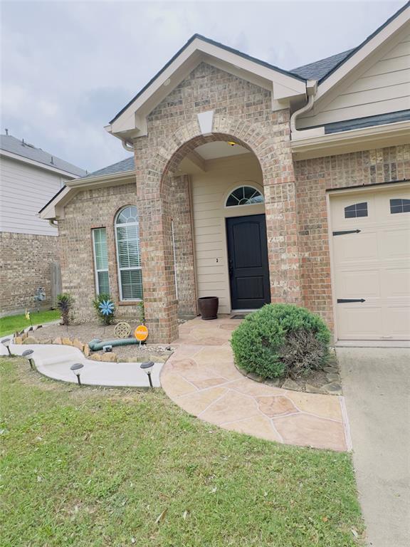 Foto del edificio - 24527 Lakecrest Creek Dr