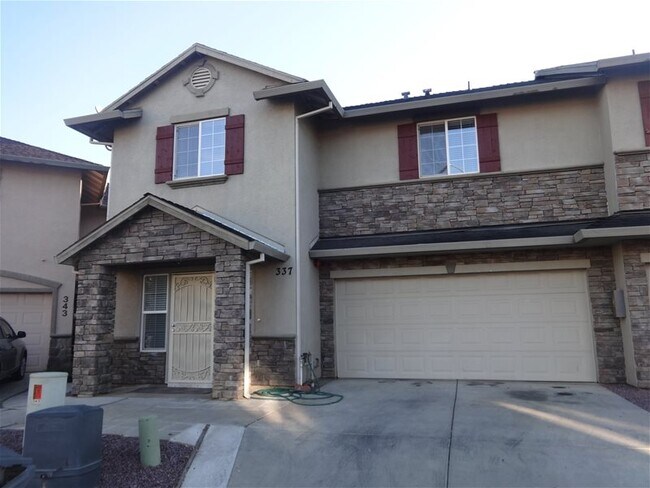 Building Photo - 337 Hetherington Cir