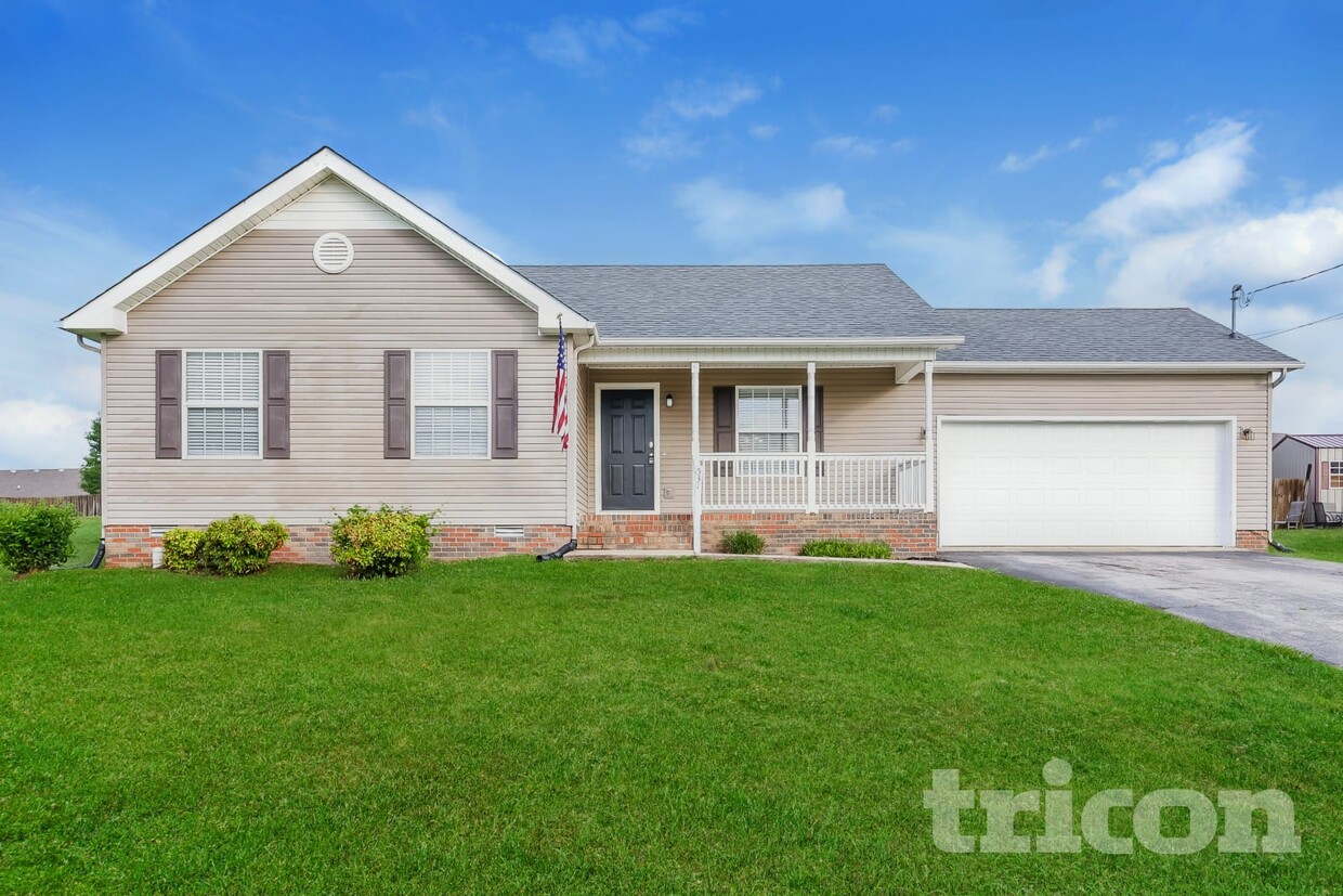 Primary Photo - 531 Winning Dr