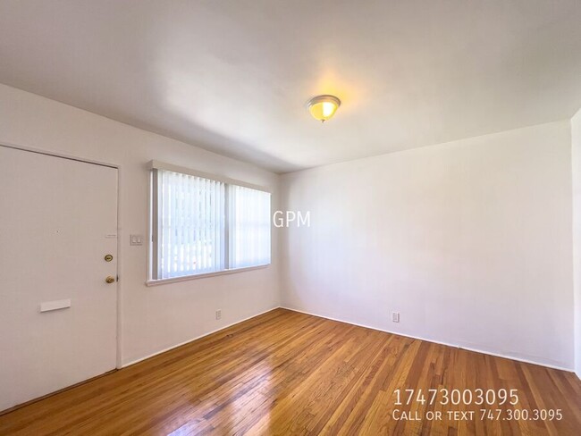 Building Photo - Stunning 1BR in Prime Location!