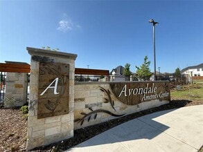 Building Photo - 4331 Hudson St