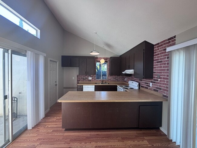 Building Photo - 5328 Cedar Grove Cir