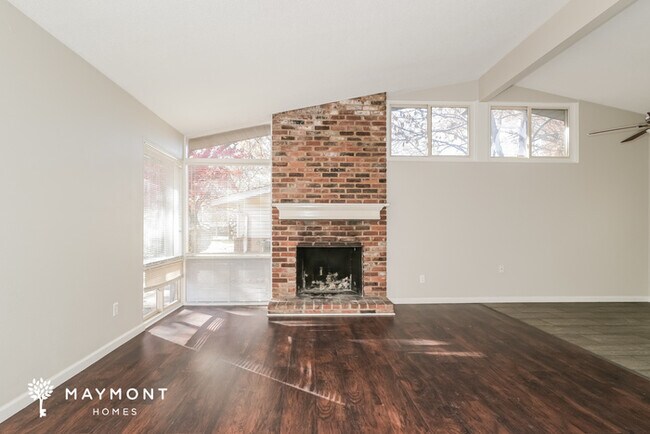 Foto del edificio - 3145 Kingsley Dr