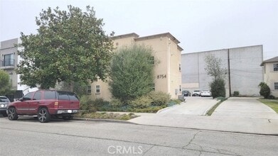 Building Photo - 8754 Reading Ave