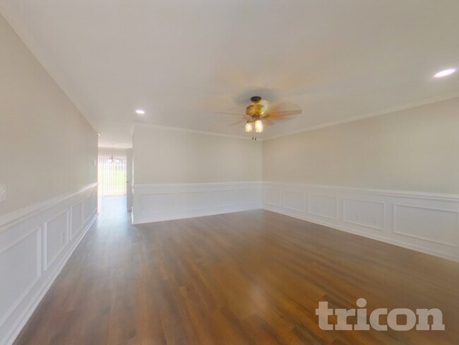 Building Photo - 5003 Mallison Way