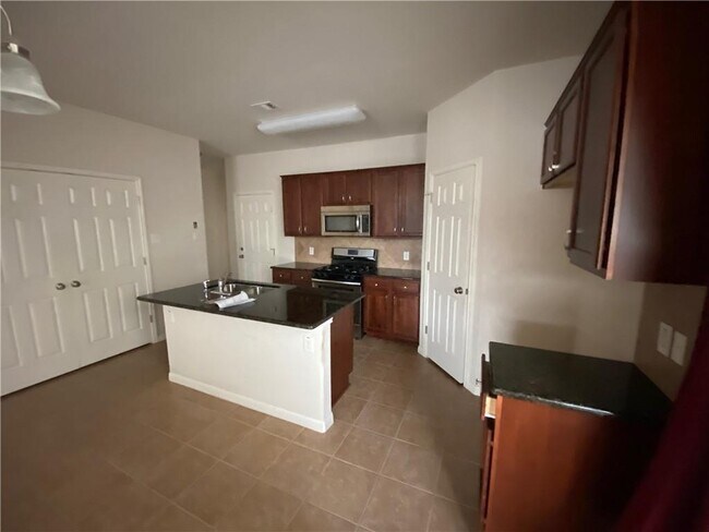 Building Photo - 11400 W Parmer Ln