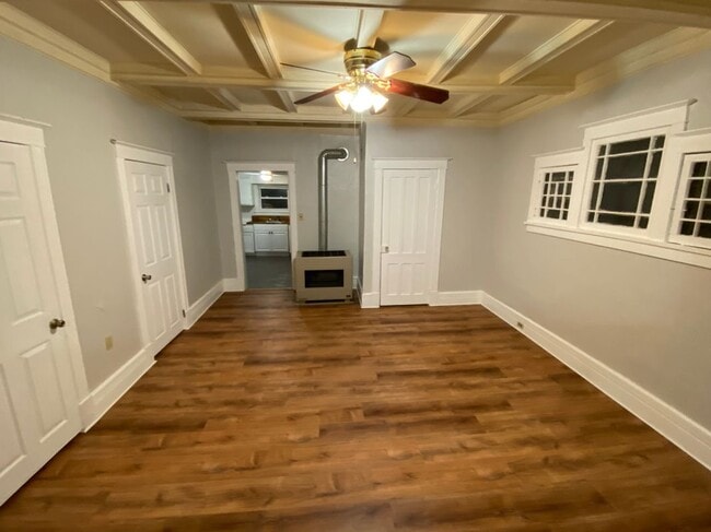 Building Photo - 130 Congress St