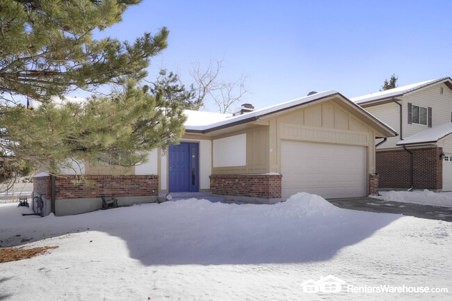 Building Photo - 2282 S Braun Way