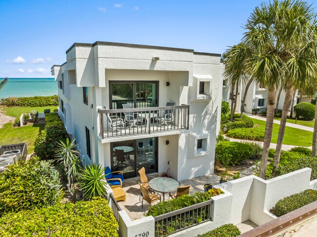 Building Photo - 5790 Florida A1A