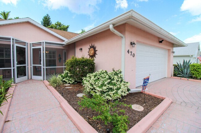 Foto del edificio - ***LELY COUNTRY CLUB***2 BEDS PLUS DEN/ 2 BATHS***GREAT LOCATION***SEASONAL / ANNUAL FURNISHED RE...