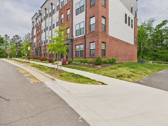 Foto del edificio - 13349 Coalfield Station Ln