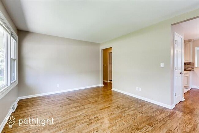 Building Photo - 37 Briarwood Drive, Crystal Lake, IL, 60014