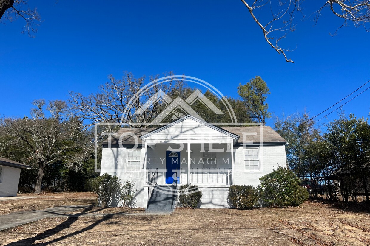 Foto principal - 2919 Skyline Rd