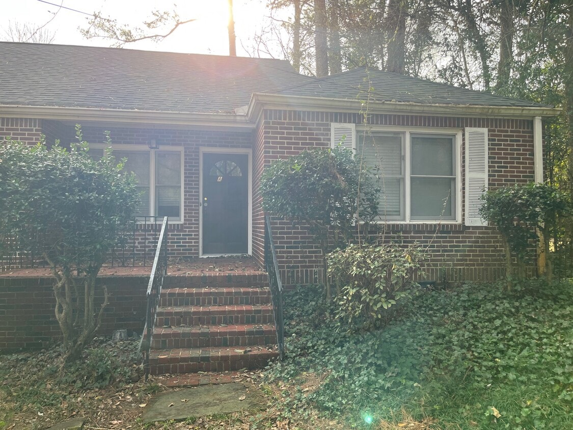 Primary Photo - 709 Scott Blvd
