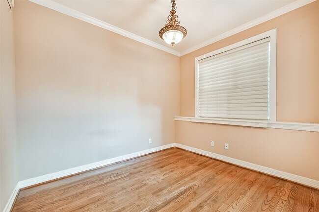Building Photo - 5023 Nolda St
