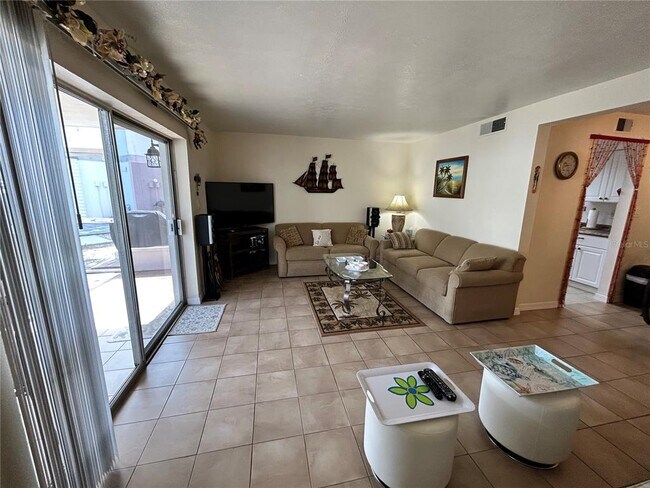 Foto del edificio - 4225 38th Ave S