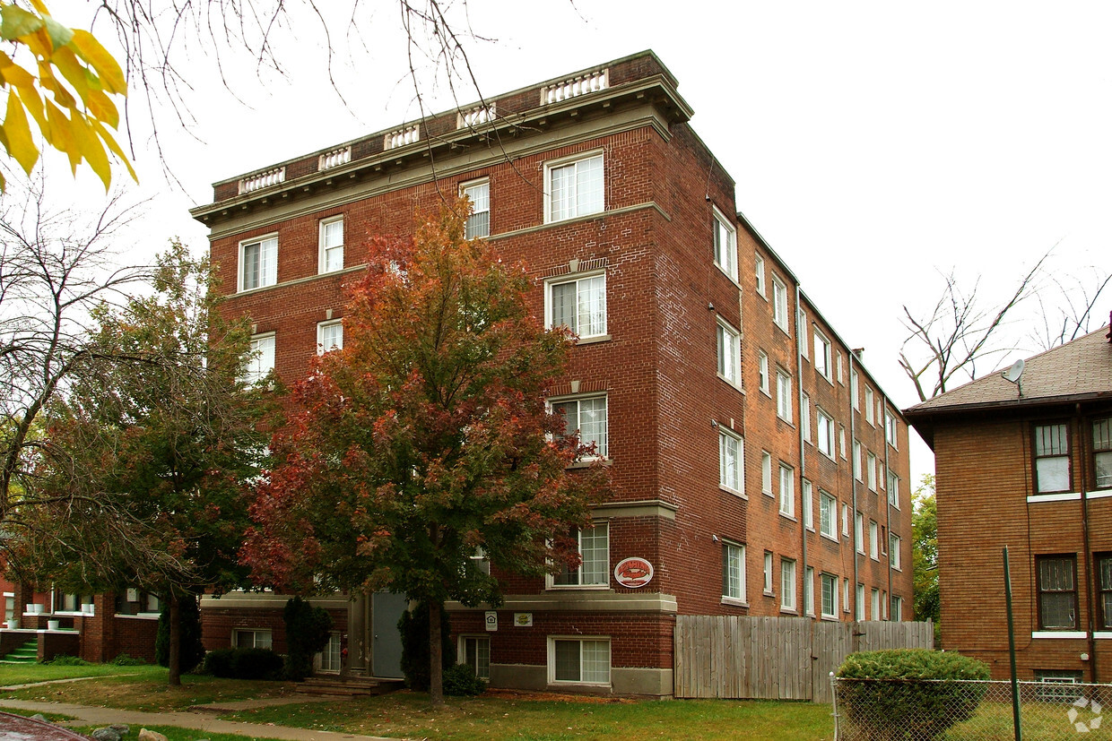 Foto del edificio - Park Square Apartments