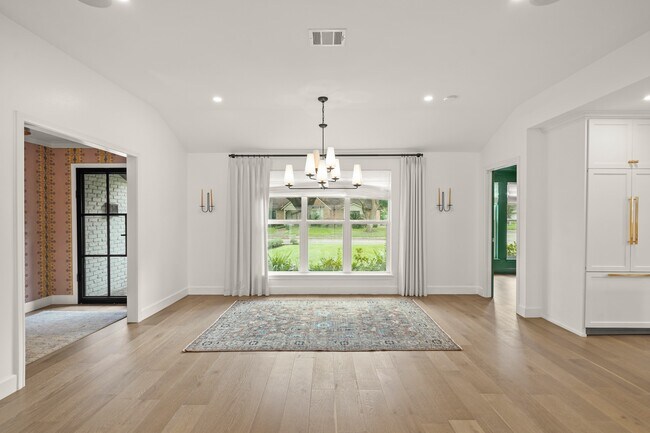 Building Photo - 4418 Grass Valley St