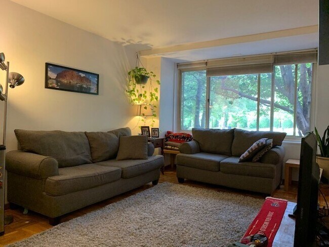 Photo - 4000 Tunlaw Rd NW #430 House