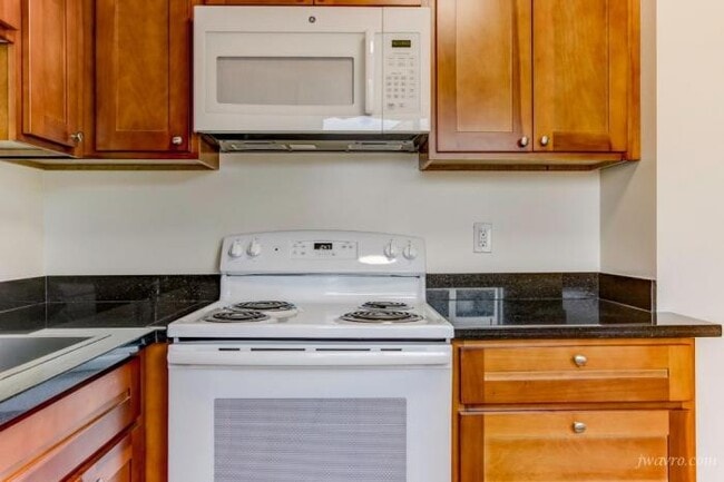 Building Photo - 1 bedroom in San Francisco CA 94112