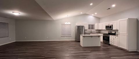 Foto del edificio - 2758 Ladera Dr