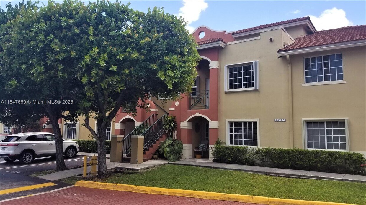 Primary Photo - 15250 SW 134th Pl