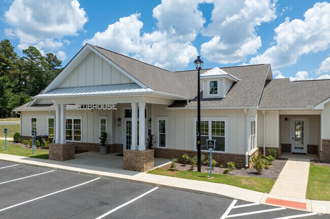 Casa club - Encore at Beacon Place