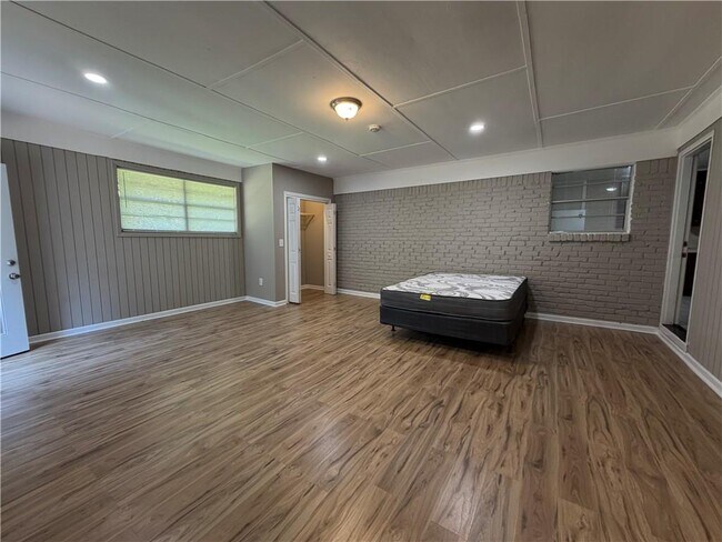 Foto del edificio - 976 Dogwood Way NW