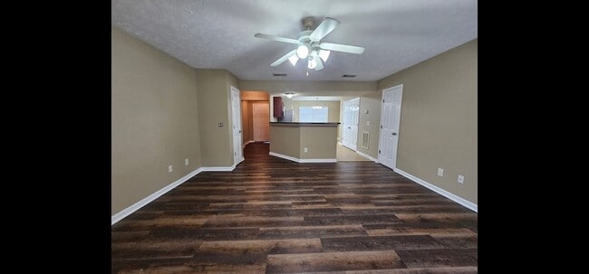 Building Photo - 4045 George Buchanan Dr