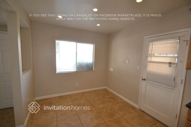 Foto del edificio - 12351 Poinsettia Ave