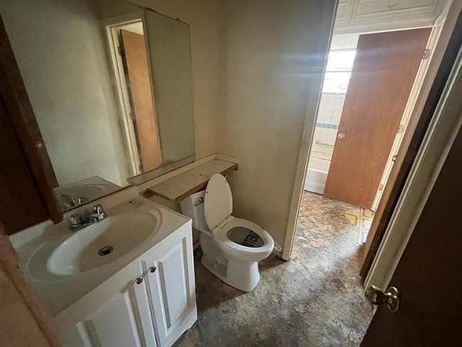 Building Photo - 2217 52nd St