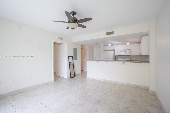 Foto del edificio - 2740 SW 28th Terrace