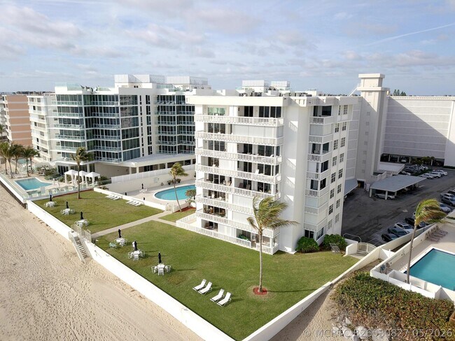 Foto del edificio - 3570 S Ocean Blvd