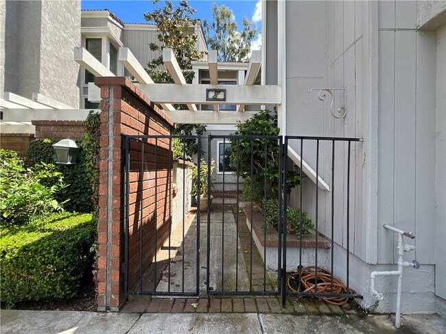 Foto del edificio - 8 Valley View