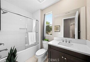 Building Photo - 112 Character