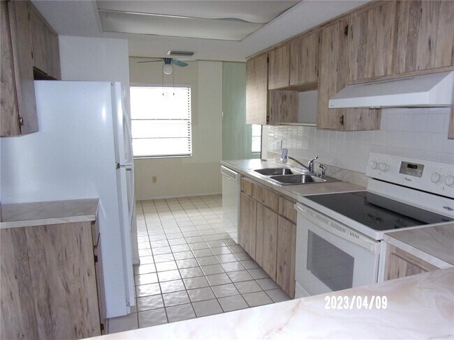 Building Photo - 18325 Gulf Blvd