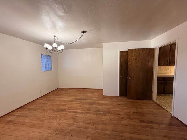 Foto del edificio - Country Style Living in Bakersfield