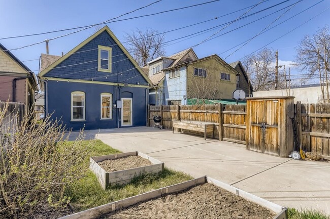 Striking Whittier Victorian home with fully fenced backyard - Striking Whittier Victorian home with fully fenced backyard