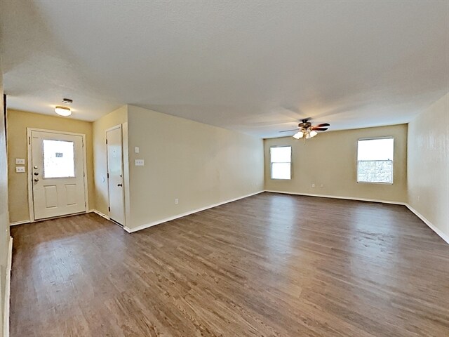 Foto del edificio - 12423 Silver Mine