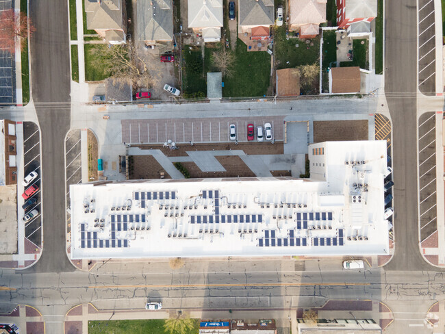 Aerial Photo - Fifth Avenue Apartments