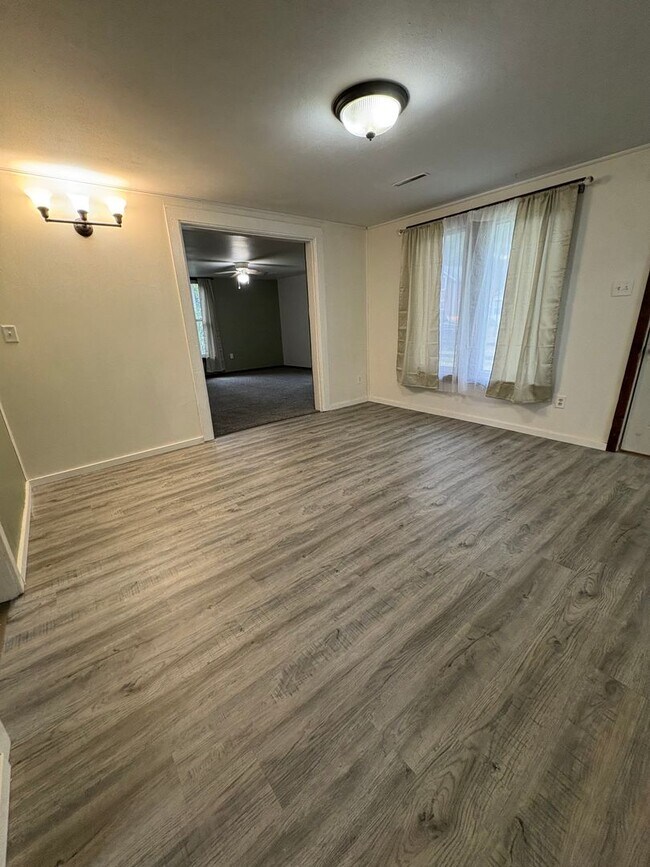 Foto del edificio - Charming Northside La Crosse Home