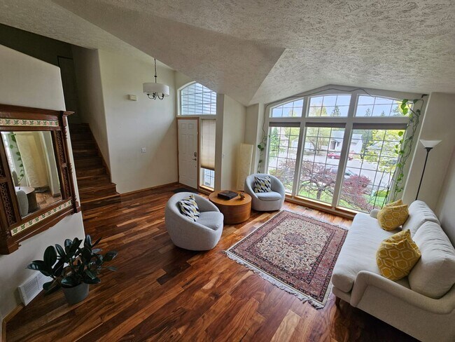 Foto del edificio - 4 bed/ 3 bath rental with a hot tub!