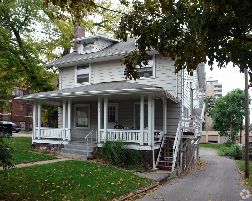 Building Photo - 518 35th St