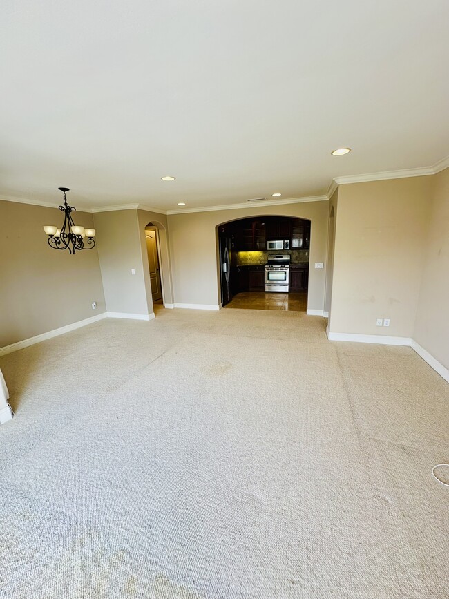 Building Photo - 7411 Herschel Ave