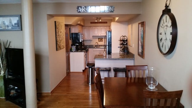 Foto del edificio - 400 McCarthy Rd