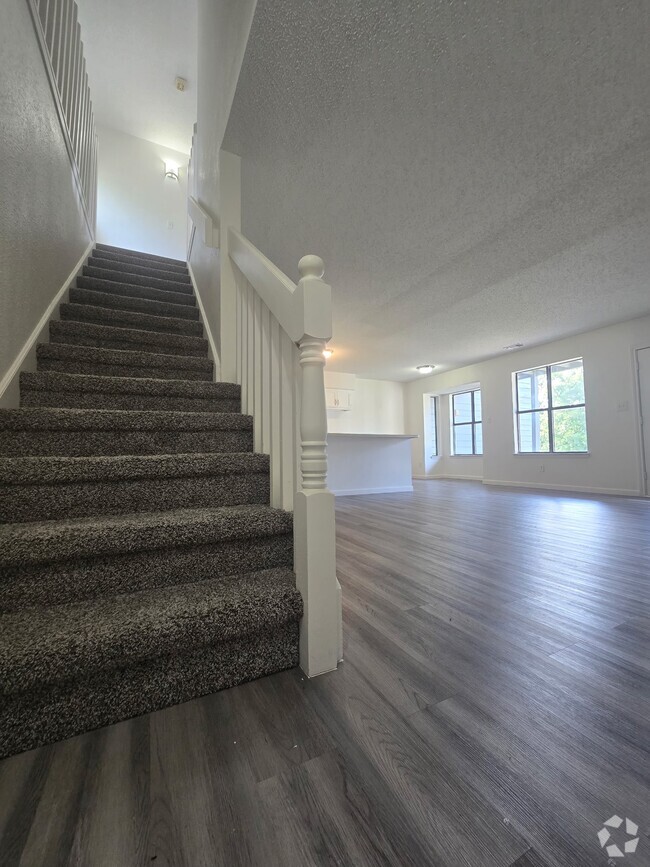 Building Photo - Westwind Manor