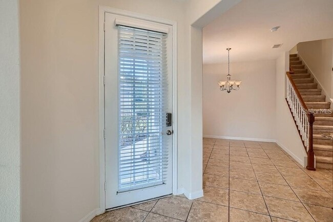 Building Photo - 3 Bed 2.5 Bath Townhome for Rent